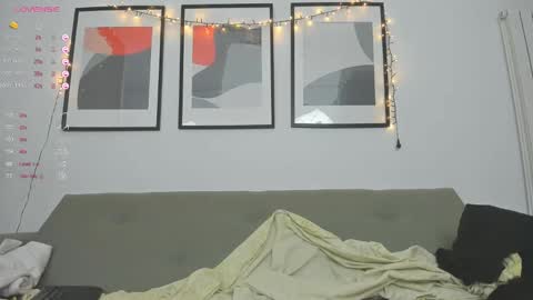 Snapshot of angelfrank chatting on 02/20/25, 05:33 Frankie online show from 02/20/25, 05:33