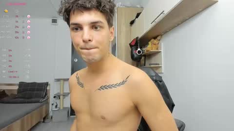 Snapshot of angelfrank chatting on 02/22/25, 11:24 Frankie online show from 02/22/25, 11:24