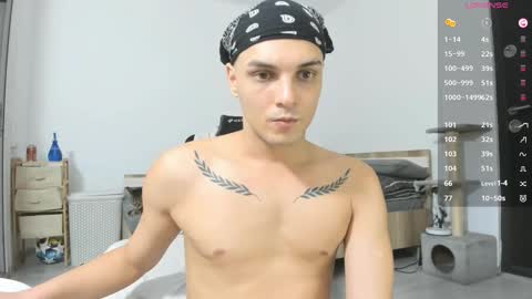 Snapshot of angelfrank chatting on 11/13/25, 07:35 Frankie online show from 11/13/25, 07:35