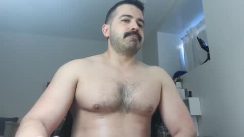 Snapshot of angelfusco chatting on 05/10/26, 11:43 Angel Fusco online show from 05/10/26, 11:43