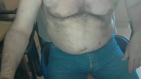 Snapshot of angelgarcia269 chatting on 12/17/24, 06:31 angelgarcia269 online show from 12/17/24, 06:31
