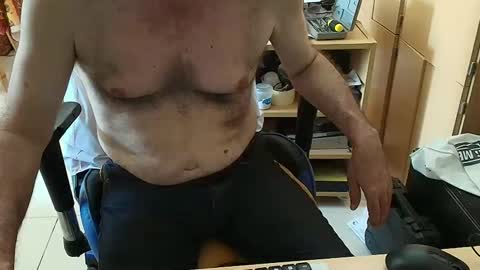 Snapshot of angelgarcia269 chatting on 04/03/26, 12:58 angelgarcia269 online show from 04/03/26, 12:58