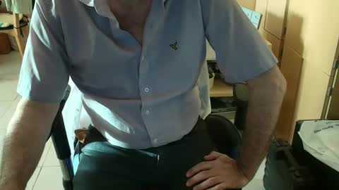 Snapshot of angelgarcia269 chatting on 04/13/26, 10:54 angelgarcia269 online show from 04/13/26, 10:54