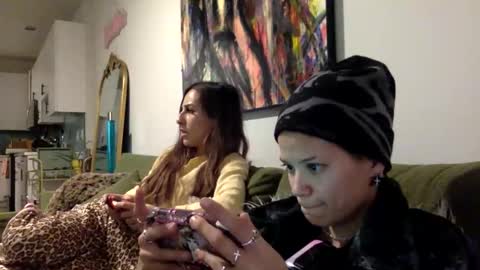 Snapshot of angelia01m chatting on 12/22/25, 12:51 angelia01m online show from 12/22/25, 12:51