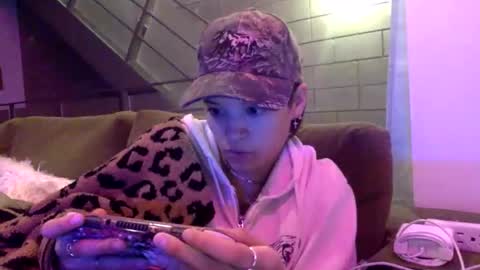 Snapshot of angelia01m chatting on 01/12/26, 01:44 angelia01m online show from 01/12/26, 01:44