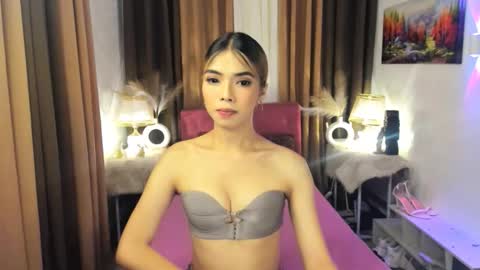Snapshot of angelic076039 chatting on 09/18/25, 01:13 MISS PAU online show from 09/18/25, 01:13