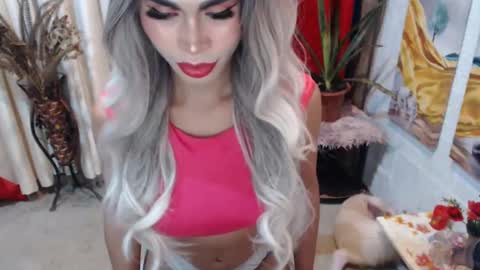 DIVINE ANGEL online show from 01/30/25, 09:25