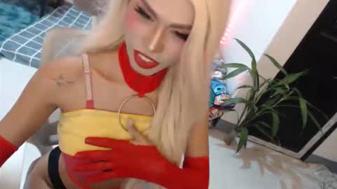 DIVINE ANGEL online show from 05/08/26, 01:00