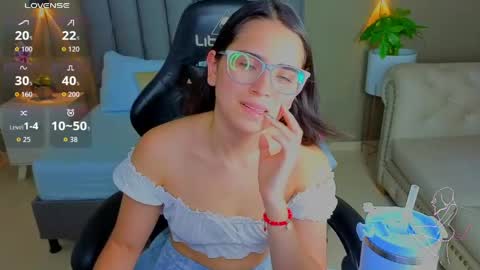 Snapshot of angelica_dymond chatting on 04/20/26, 06:31 A N G E L I C A online show from 04/20/26, 06:31