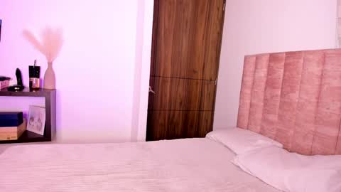 angelica_rose7 online show from 03/08/25, 04:12