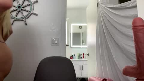 Snapshot of angelicalexa chatting on 11/17/25, 04:13 angelicalexa online show from 11/17/25, 04:13