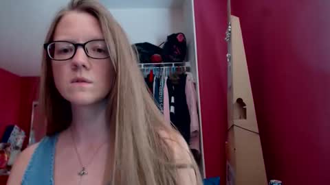 AngelicAngel online show from 10/31/25, 07:26