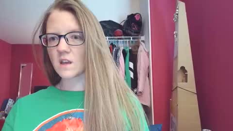 AngelicAngel online show from 12/02/25, 06:36