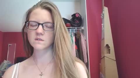 AngelicAngel online show from 04/15/26, 04:58