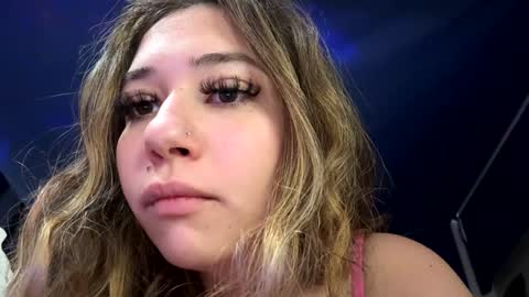 Snapshot of angelicasn0w chatting on 01/10/25, 02:04 AngelicaSnow AngelParis online show from 01/10/25, 02:04