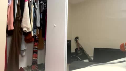 Snapshot of angelicasn0w chatting on 01/16/25, 03:45 AngelicaSnow AngelParis online show from 01/16/25, 03:45