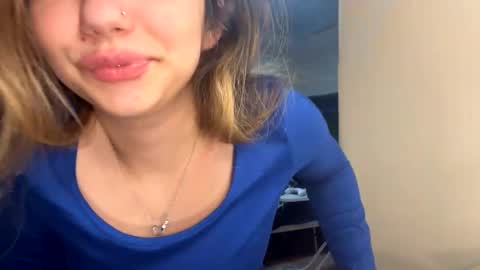 Snapshot of angelicasn0w chatting on 01/27/25, 05:14 AngelicaSnow AngelParis online show from 01/27/25, 05:14