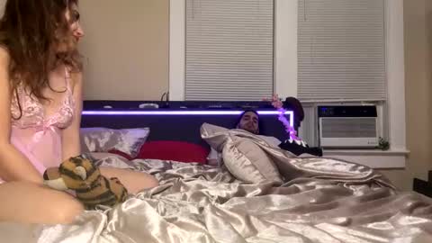 Snapshot of angelicasn0w chatting on 02/15/25, 05:30 AngelicaSnow AngelParis online show from 02/15/25, 05:30