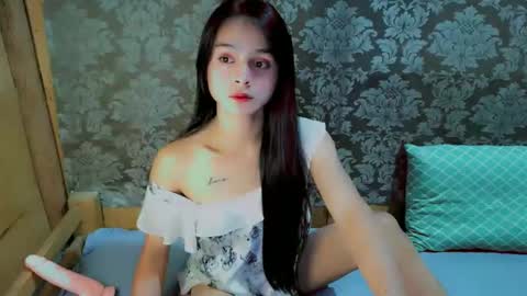 Snapshot of angelickath chatting on 02/12/26, 11:16 kath online show from 02/12/26, 11:16