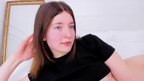 Angelic online show from 02/18/25, 06:48