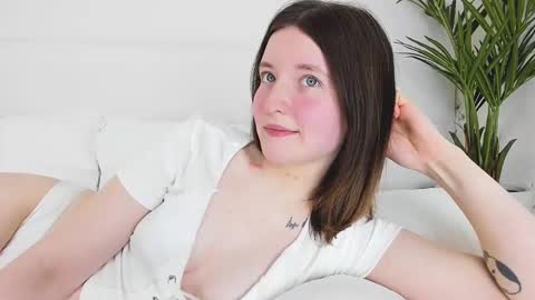 Angelic online show from 02/26/25, 06:15