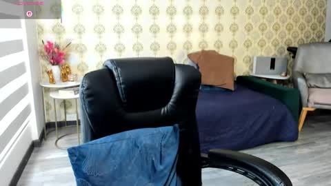angelina_class_7 online show from 04/24/26, 01:46