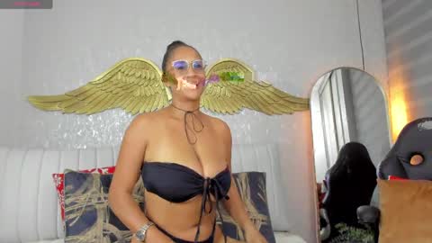 Angelina online show from 05/01/26, 12:26