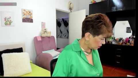 Angelina online show from 11/27/25, 04:42