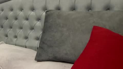 Angelina online show from 10/31/25, 12:55