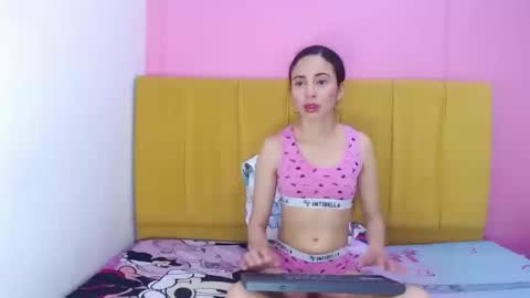 Snapshot of angelinabrookcm101 chatting on 12/12/24, 09:58 Angelina Brook online show from 12/12/24, 09:58