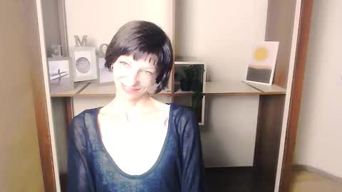 Angelina online show from 09/10/25, 05:51