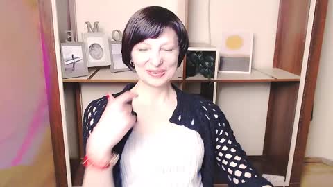 Snapshot of angelinalov_ chatting on 04/01/26, 08:37 Angelina online show from 04/01/26, 08:37