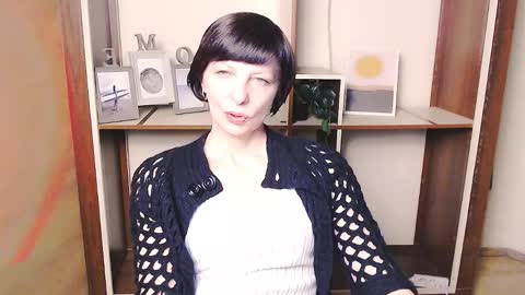 Snapshot of angelinalov_ chatting on 04/01/26, 01:41 Angelina online show from 04/01/26, 01:41