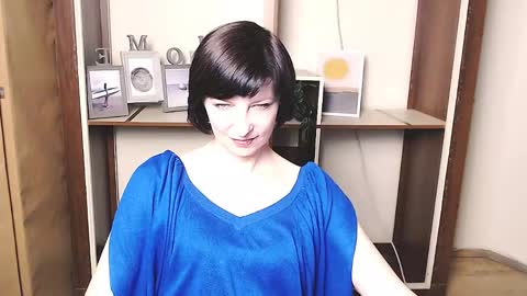Snapshot of angelinalov_ chatting on 04/20/26, 12:08 Angelina online show from 04/20/26, 12:08