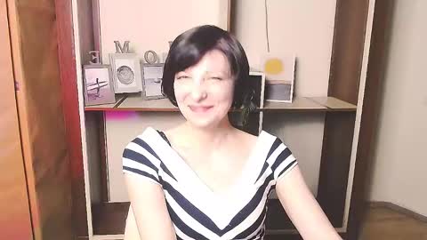 Snapshot of angelinalov_ chatting on 04/23/26, 12:29 Angelina online show from 04/23/26, 12:29