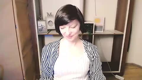 Snapshot of angelinalov_ chatting on 04/27/26, 08:34 Angelina online show from 04/27/26, 08:34