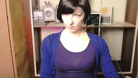 Snapshot of angelinalov_ chatting on 04/28/26, 07:46 Angelina online show from 04/28/26, 07:46