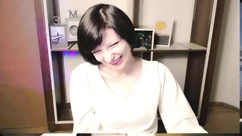 Snapshot of angelinalov_ chatting on 05/16/26, 08:33 Angelina online show from 05/16/26, 08:33