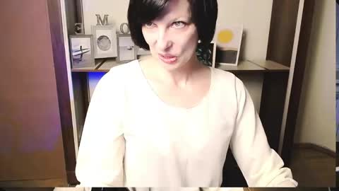 Snapshot of angelinalov_ chatting on 05/16/26, 10:36 Angelina online show from 05/16/26, 10:36