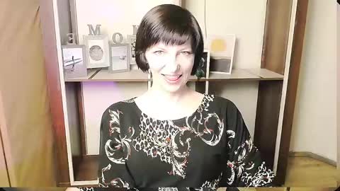 Snapshot of angelinalov_ chatting on 06/07/26, 08:29 Angelina online show from 06/07/26, 08:29