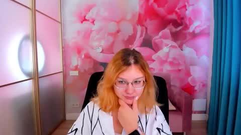 AngelinaLow online show from 02/17/26, 12:23