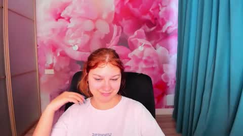 AngelinaLow online show from 06/09/26, 11:55