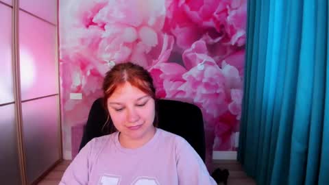 AngelinaLow online show from 06/20/26, 11:24