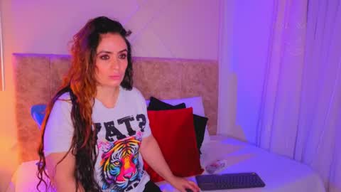 Snapshot of angelinarouse_ chatting on 04/15/26, 03:13 angelinarouse_ online show from 04/15/26, 03:13