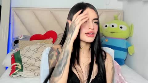 Angeline Smith  online show from 03/02/25, 10:45