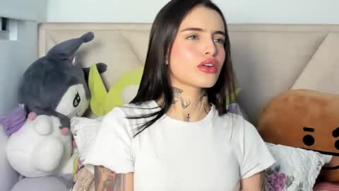 Angeline Smith  online show from 09/28/25, 01:00