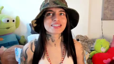 Angeline Smith  online show from 10/07/25, 04:48