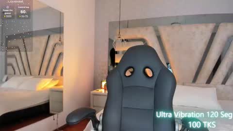 Snapshot of angelineheet chatting on 11/13/25, 04:00 Angeline Heet online show from 11/13/25, 04:00