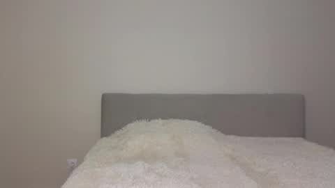 Angel online show from 05/04/26, 03:35
