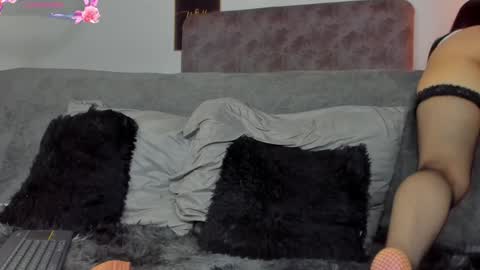 angelinepossy online show from 12/24/24, 08:49